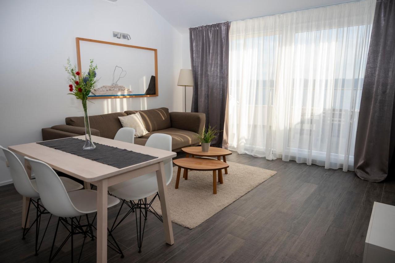 Luxury Apartments Jolara Mimice Luaran gambar