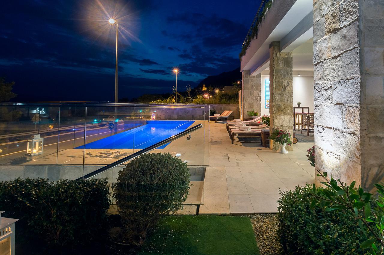 Luxury Apartments Jolara Mimice Luaran gambar