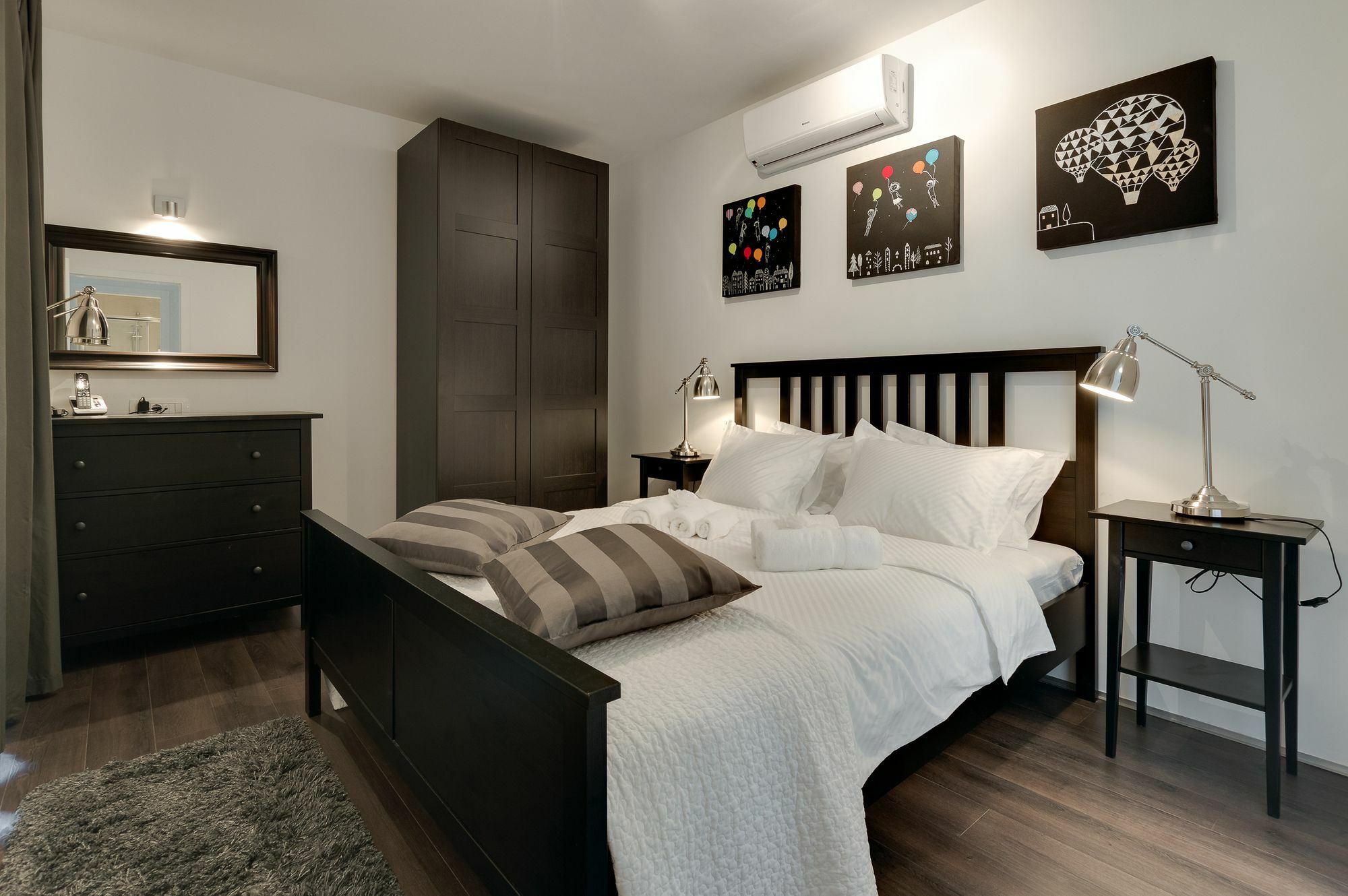 Luxury Apartments Jolara Mimice Luaran gambar