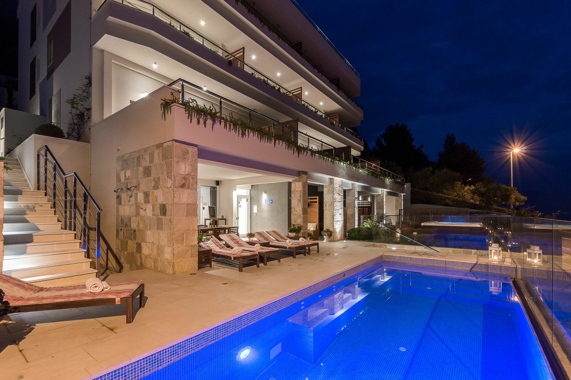 Luxury Apartments Jolara Mimice Luaran gambar