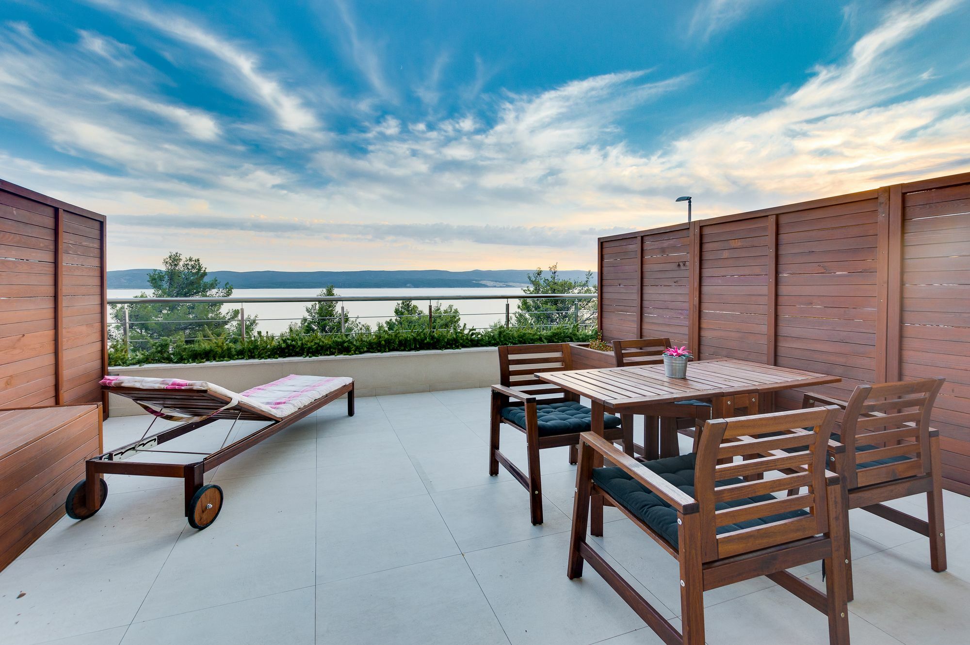 Luxury Apartments Jolara Mimice Luaran gambar