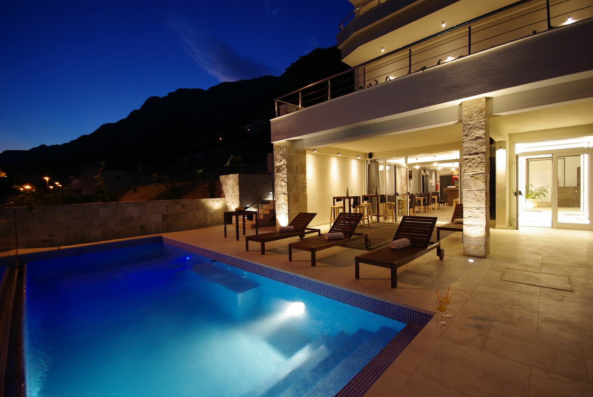 Luxury Apartments Jolara Mimice Luaran gambar